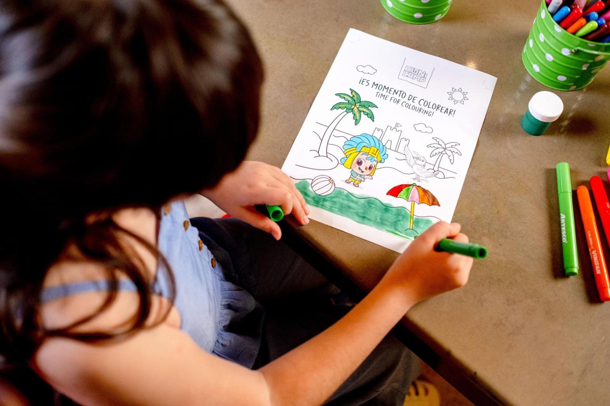 Hotel Paracas, A Luxury Collection Resort, Paracas Ngoại thất bức ảnh Child colouring in a colouring book