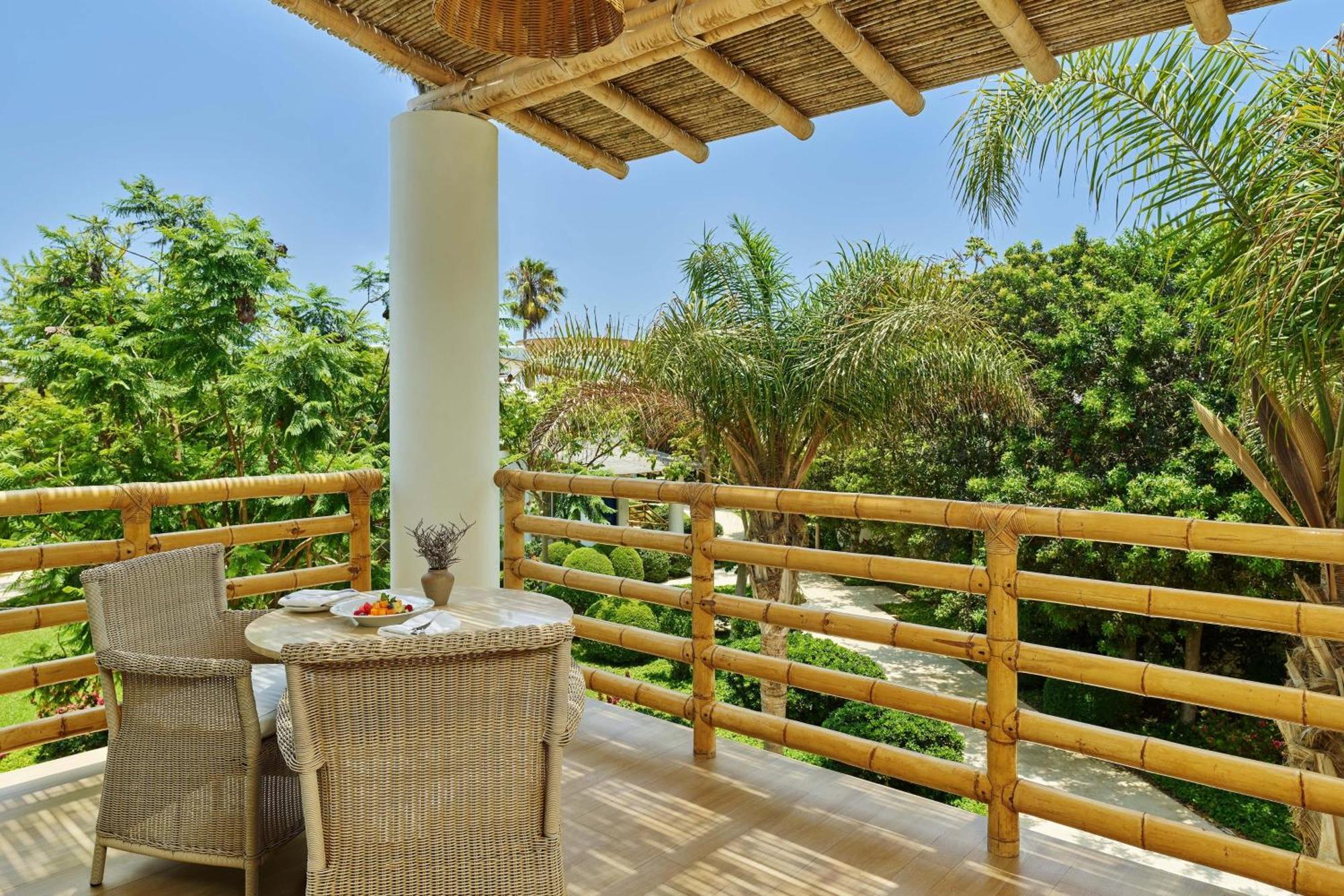 Hotel Paracas, A Luxury Collection Resort, Paracas Ngoại thất bức ảnh A view from a villa at the resort